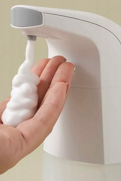 Podawanie mydła z dozownika