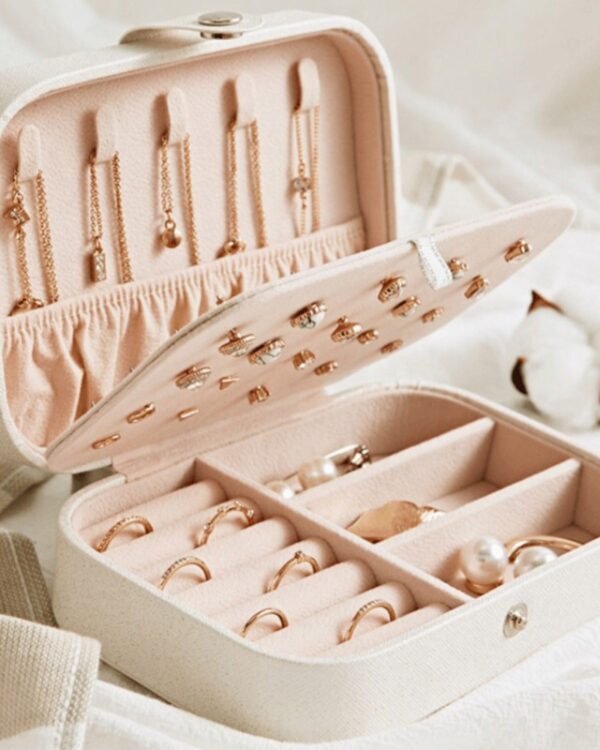 Szkatułka kuferek organizer na biżuterię duża (4) Szkatułka kuferek organizer na biżuterię duża otwarta