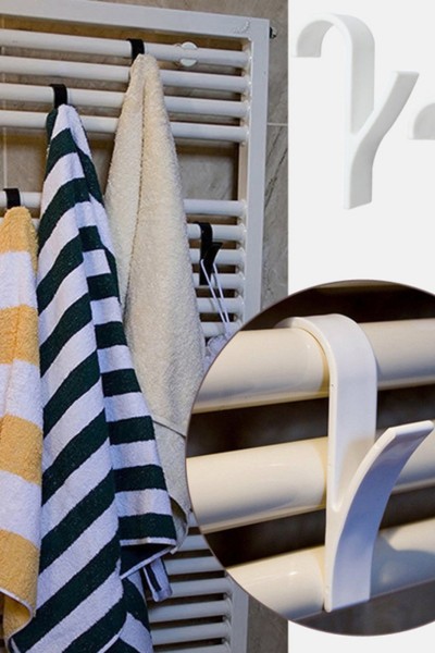 Ręczniki na haczykach na grzejnik