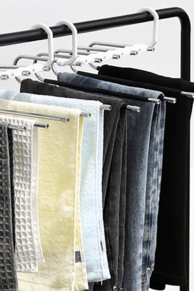 Spodnie na wieszaku na 5 par spodni