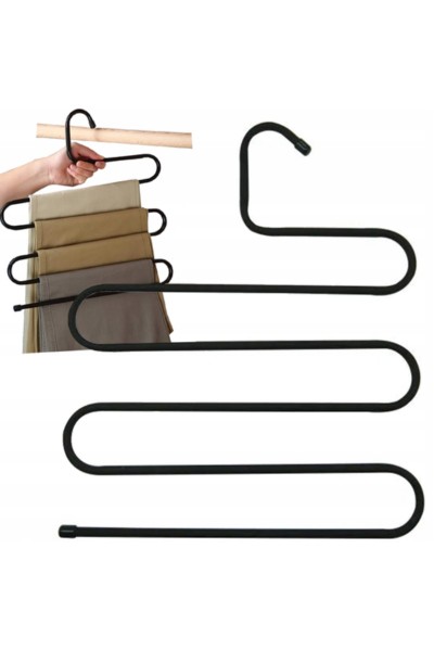 Spodnie na wieszaku na spodnie