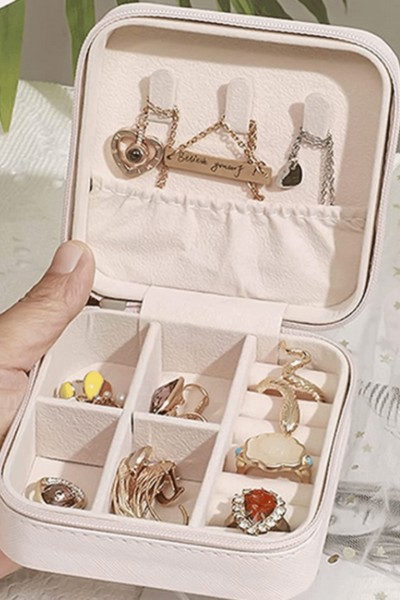 Szkatułka kuferek organizer na biżuterię mała otwarta