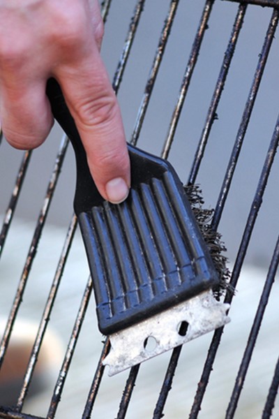 Szczotka skrobak do czyszczenia grilla rusztu 2w1