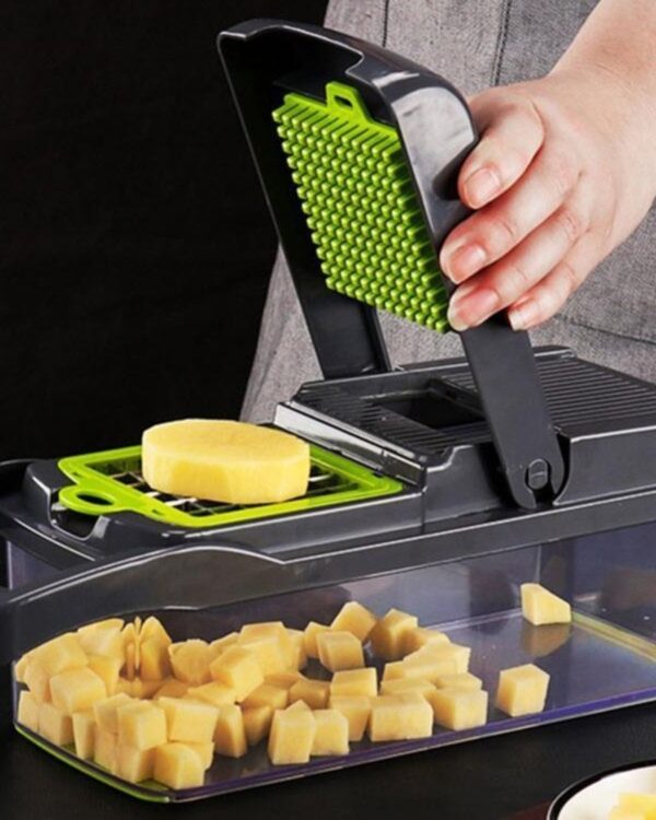 Krajalnica szatkownica do warzyw i owoców 15W1 (7) Krajalnica szatkownica do warzyw i owoców 15W1