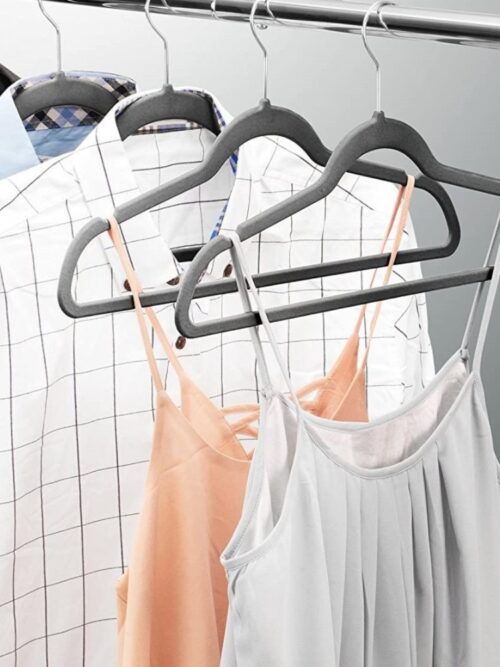 Wieszaki na koszule antypoślizgowe