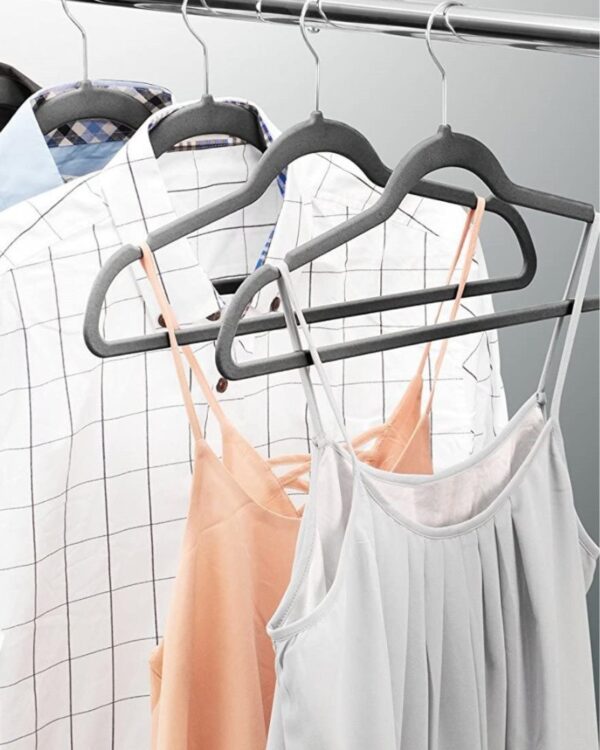 Wieszaki na koszule antypoślizgowe Wieszaki na koszule antypoślizgowe