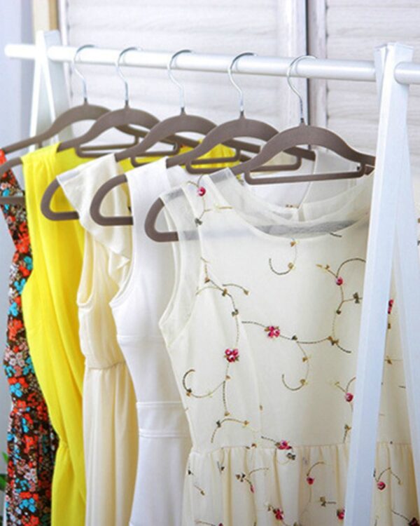 Wieszaki na koszule antypoślizgowe Wieszaki na koszule antypoślizgowe