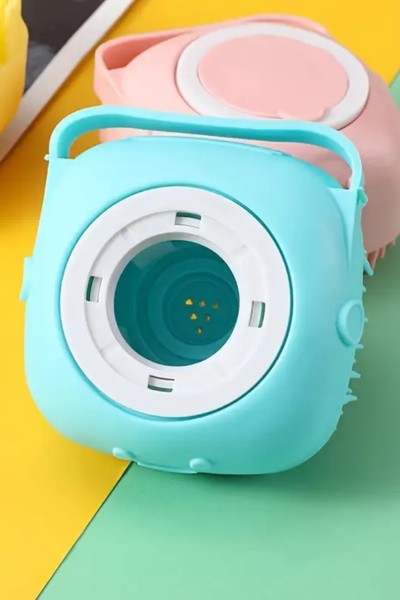 Szczotka silikonowa do mycia sierści z dozownikiem